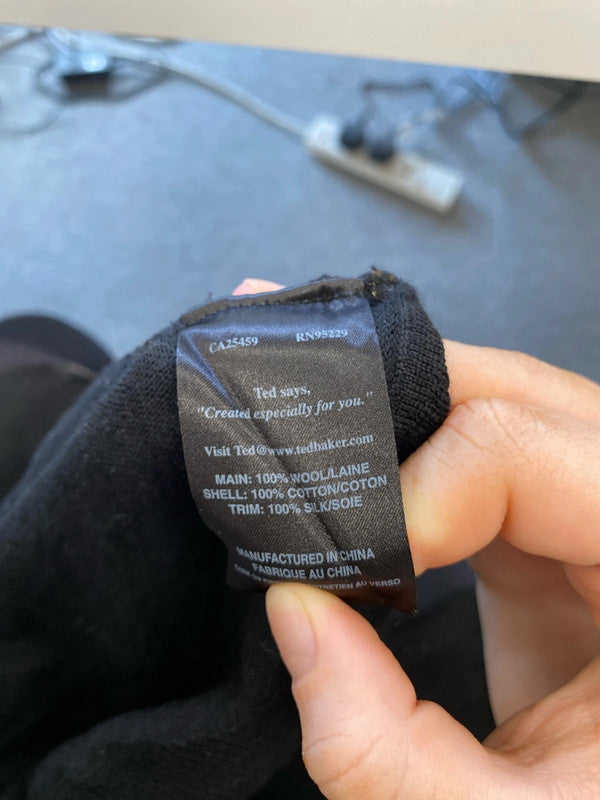 Fun and flirty Ted Baker black with sparkly gold sequins sweater uk 3 JP001