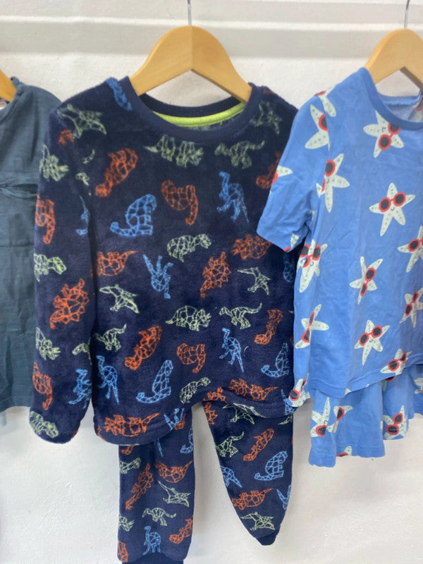 Fab Boys chill bundle age 4-5 TU M&S #10 GJ001