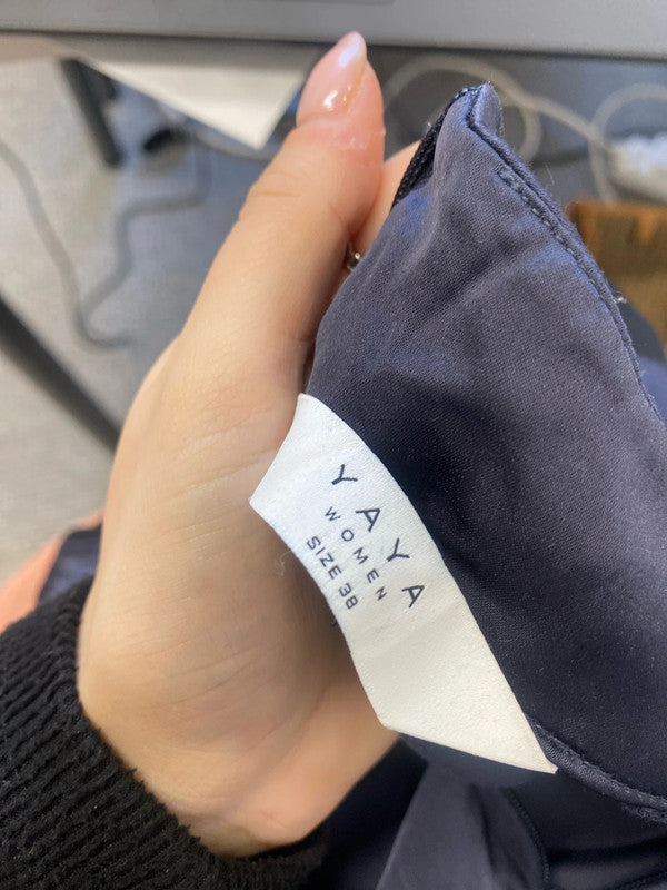 Lovely Yaya navy long sleeve top UK 10 SS002