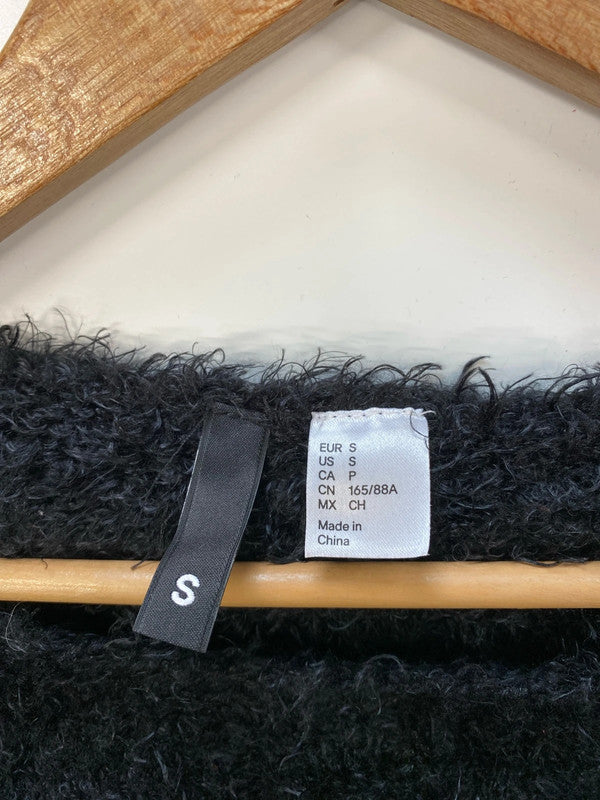 Fabulous H&M black fluffy jumper UkS classic LL003