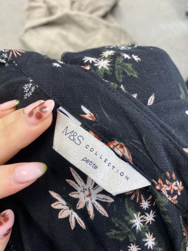 Lovely m&s black floral shirt blouse UK 10 JH001