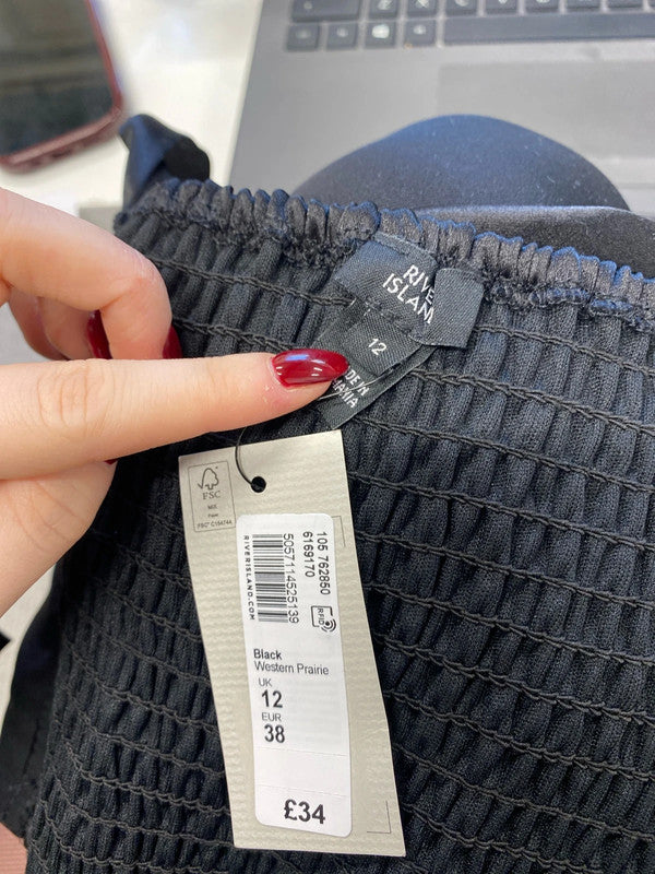 Lovely river island black satin crop top strap UK 12 LN001