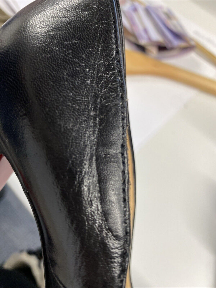 Christian Louboutin So Kate Black UK6 please See Description MW003