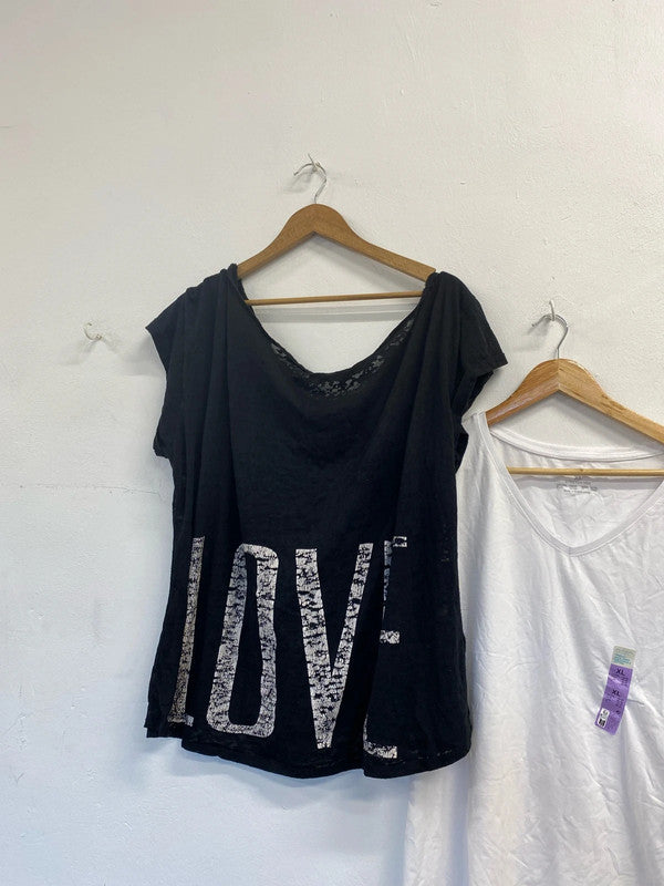 Lovely bundle of active wear t shirts Primark papaya UK 18-24 YM001