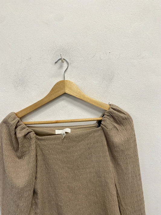 Lovely h&m textured beige long sleeve top UK XS JA001