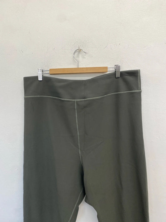 Lovely in the style khaki tall legging ribbed UK 22/24 RM002