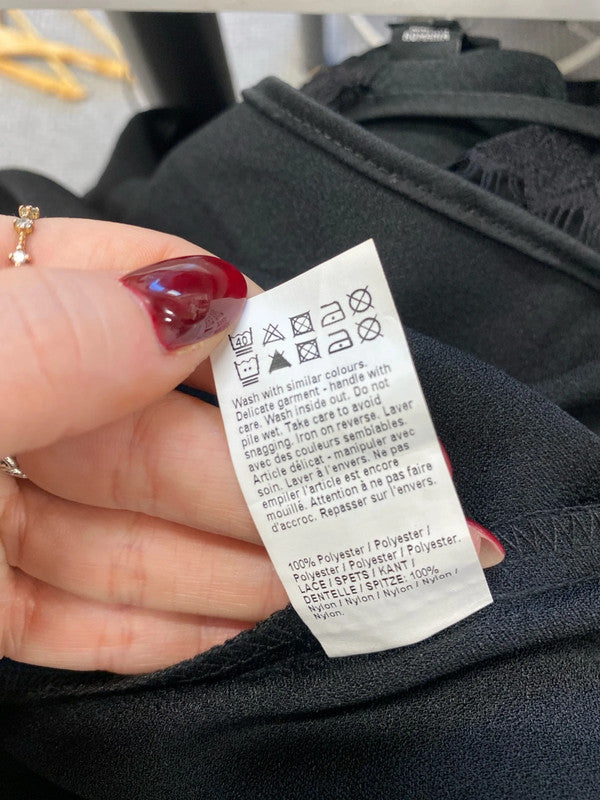 Lovely river island black sexy lace strap one shoulder top UK 10 LN001