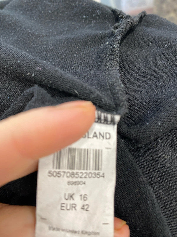 Fab woman’s size 16 Bundle Fila River Island classics JG001