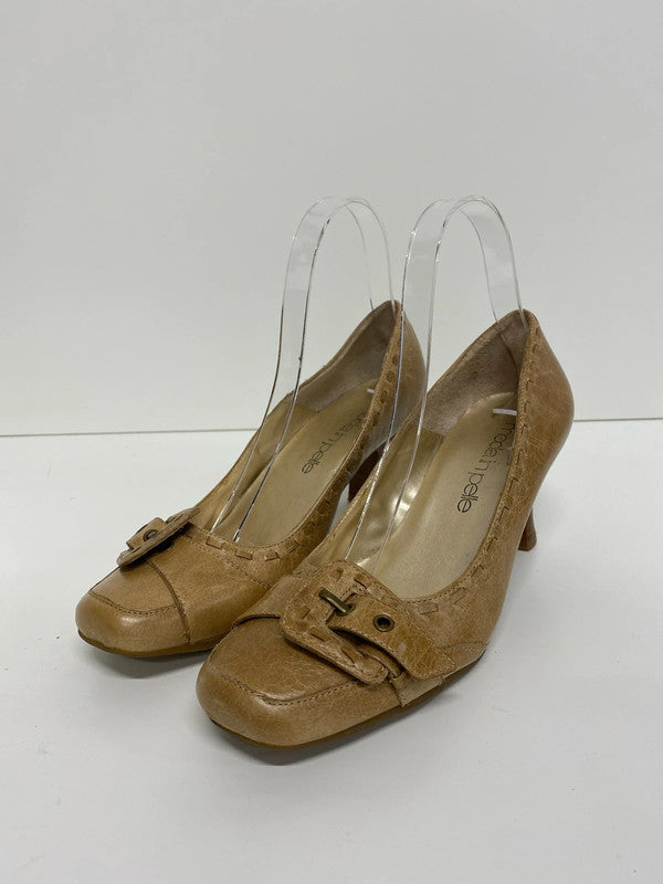 Fabulous Moda in Pelle caramel leather court shoes events formal Uk5 KM004