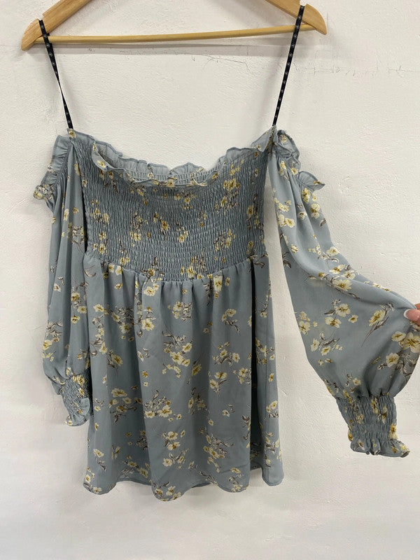 Fabulous Misguided off the shoulder dusty blue floral top uk 10 HA001