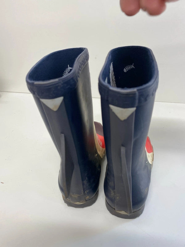 Fabulous Boys Shark wellies Uk8 boys EUR 25 MD002
