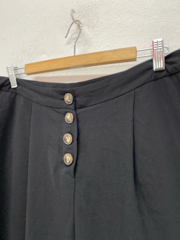 Fabulous black wide leg cropped oriental vibe trousers Uk18 Primark IM001