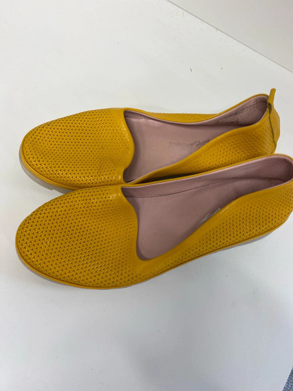 Fabulous R&R sunshine yellow flat shoes leather stunning Uk4 JS004