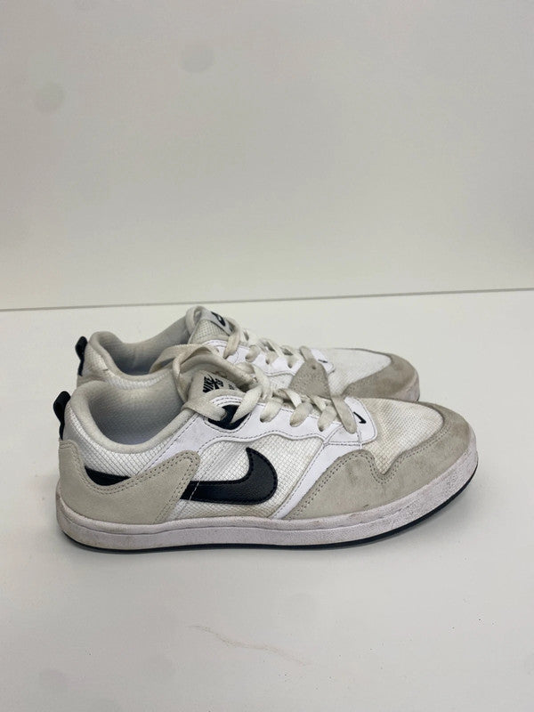 Fabulous Nike SB Alleyoop low trainers White black UK6 Youth JP001