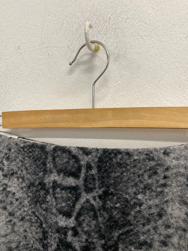 Fabulous Grey wool blend vintage Lakeland skirt Uk10 KD001