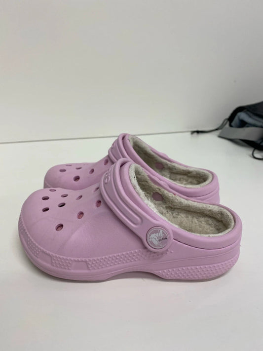 Fabulous Fur lined Baby pink crocs size10-11 kids ZM001