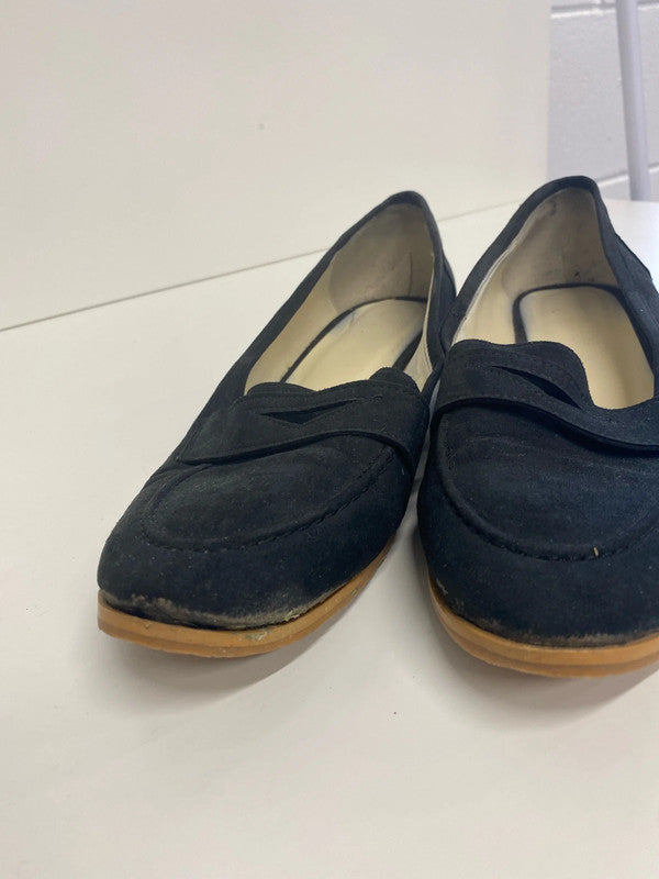 Fabulous Beyond Skin black loafers Not leather Uk7 eur40 RF001