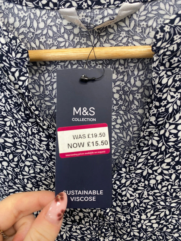 Lovely m&s navy white floral pattern blouse top UK 14 KM005