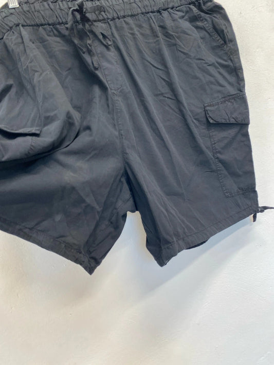 Lovely limited collection black cargo shorts UK 22 RM002