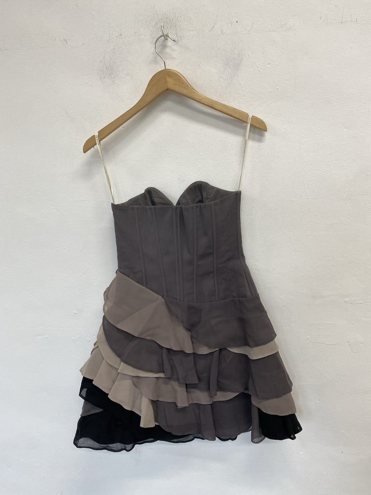 Gorgeous Karen Millen Tiered Strapless Grey Silk Dress UK 10 LD003