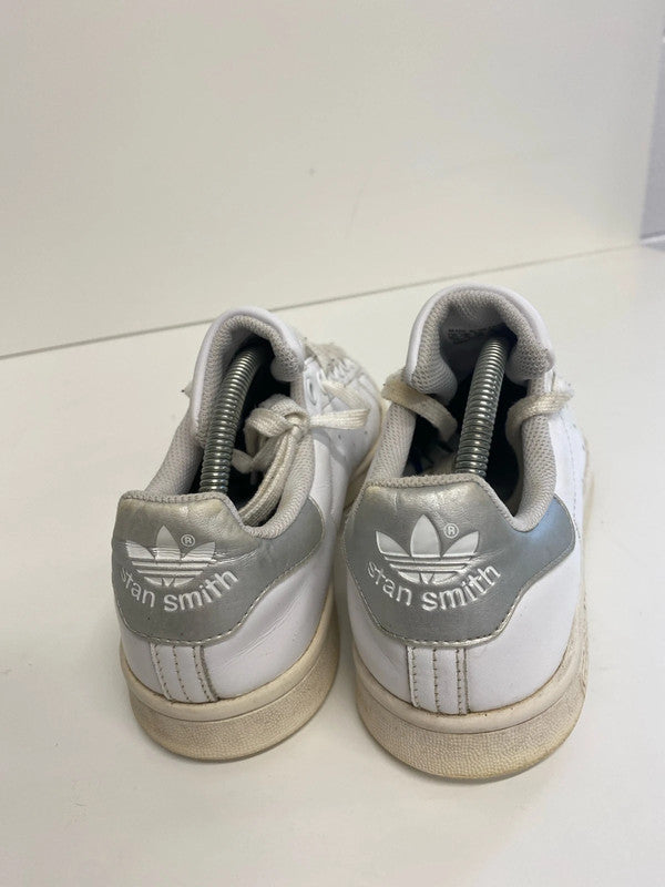Fabulous Stan Smiths trainers Adidas vintage Uk5 MD002