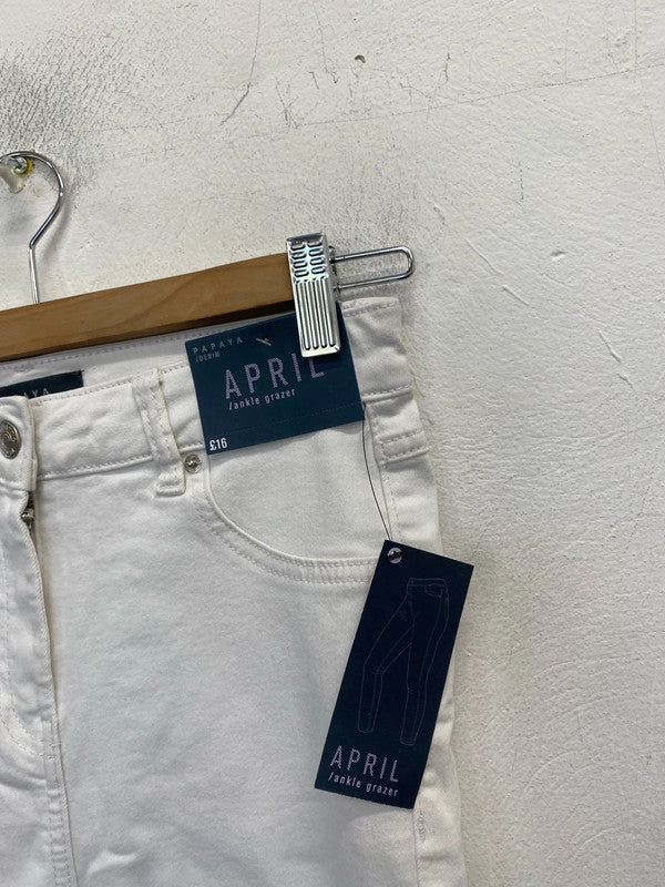 Lovely papaya April white ankle grazers jeans UK 10 AO001
