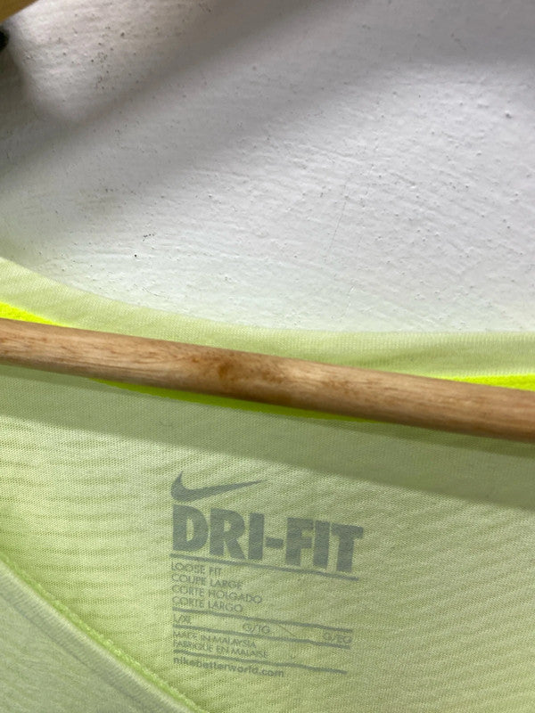 Fabulous duo of Gym T shirts Nike oversized Uk14 #19 NN001