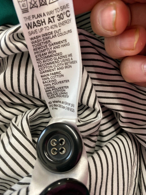 Fabulous M&S emerald Green mini short cotton mac Uk10 JA002