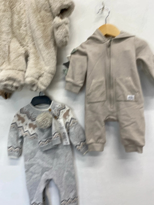 Lovely bundle of newborn to 3m all in one beige outfits EW005 #1