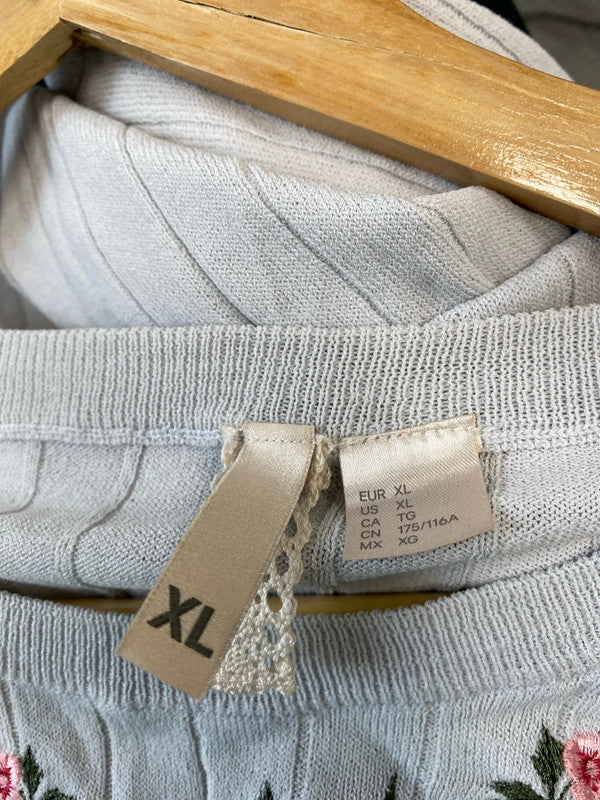 Fabulous Pale grey blue embroidered ribbed top Ukxl KM003