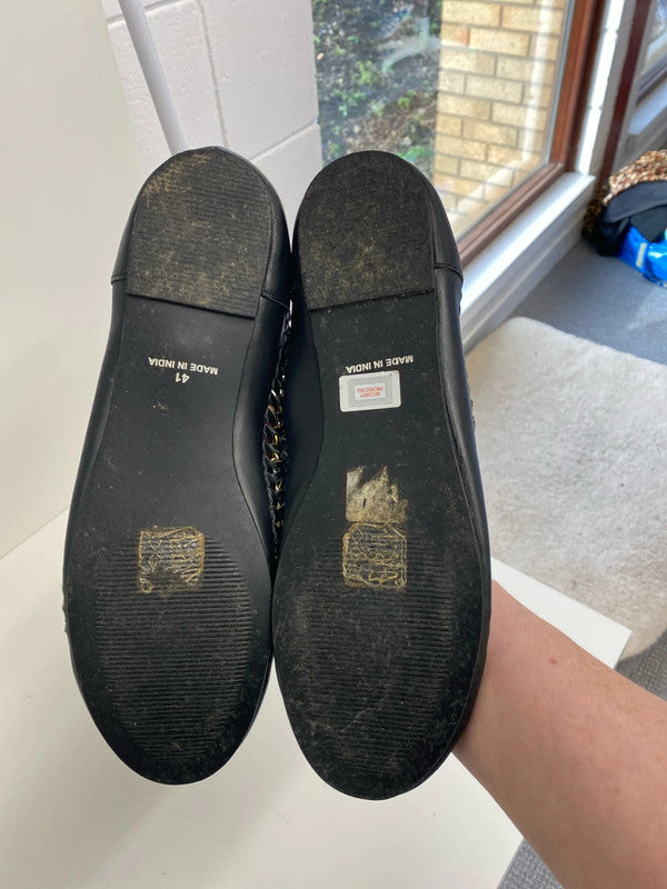 Fab Oasis Navy ballerina flats gold chain detailing Uk8 JM007