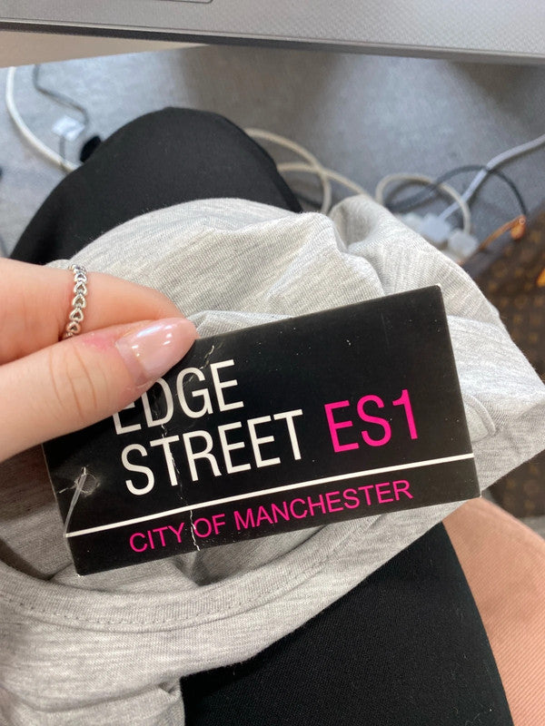 Lovely edge street grey crop t shirt UK 8 SD002