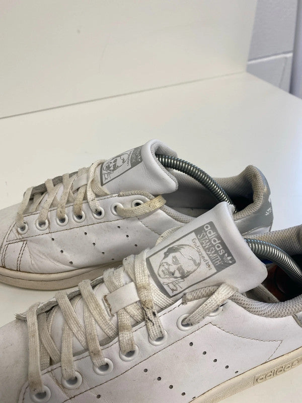 Fabulous Stan Smiths trainers Adidas vintage Uk5 MD002