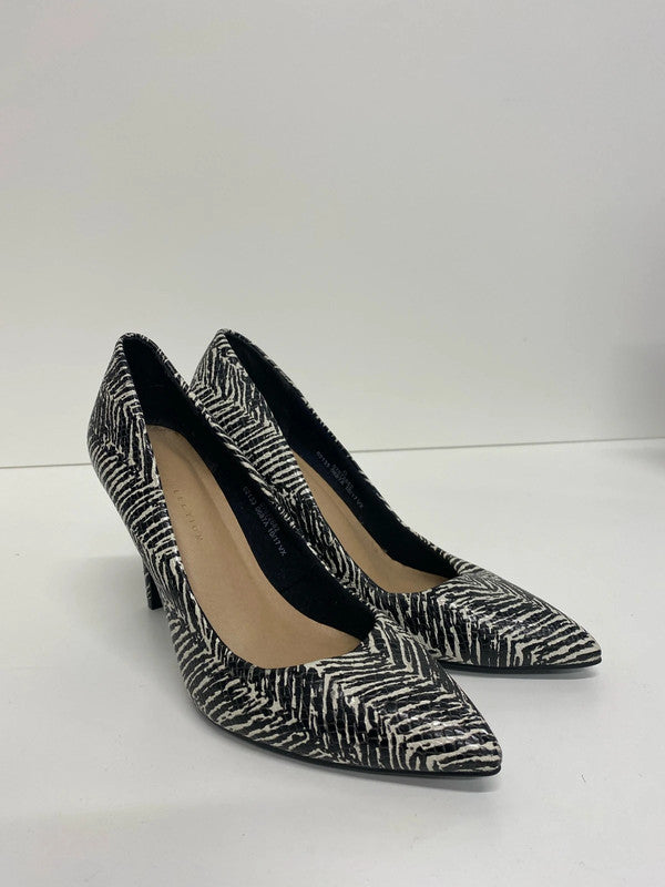 Stunning zebra detail faux snakeskin heels courts UK6 M&S LB005