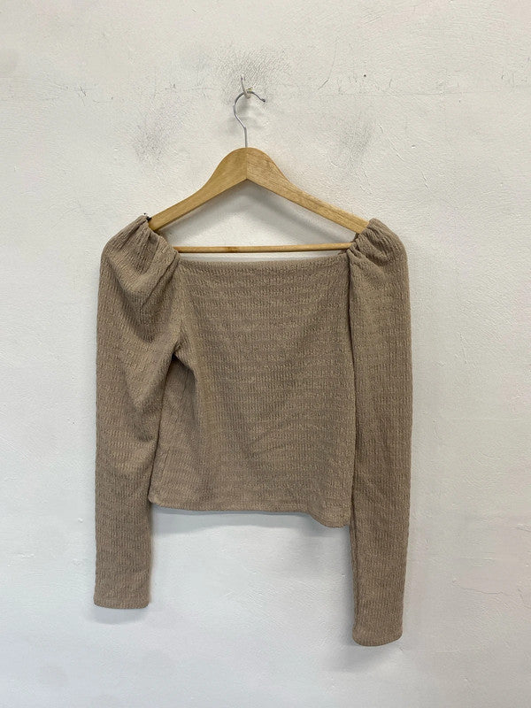 Lovely h&m textured beige long sleeve top UK XS JA001