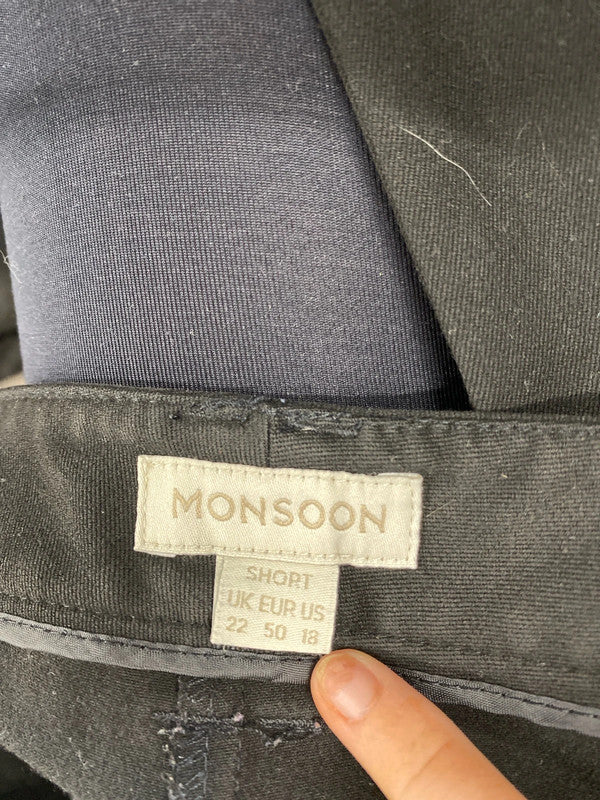 Fabulous monsoon short work trousers uk 22 NC001