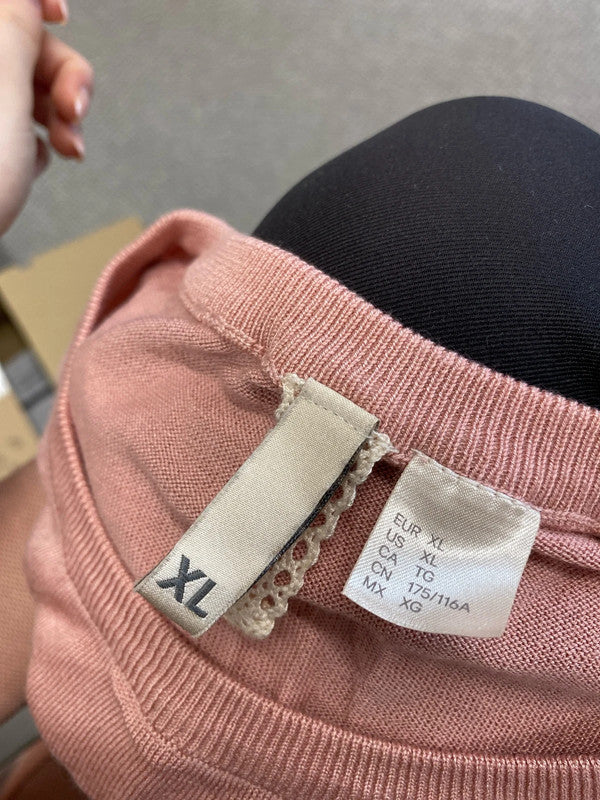 Lovely H&M pink lace hem jumper UK XL KM003