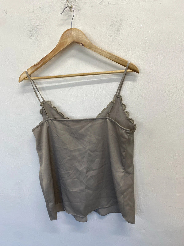 Lovely river island grey lace hem cami top UK 10 LN001