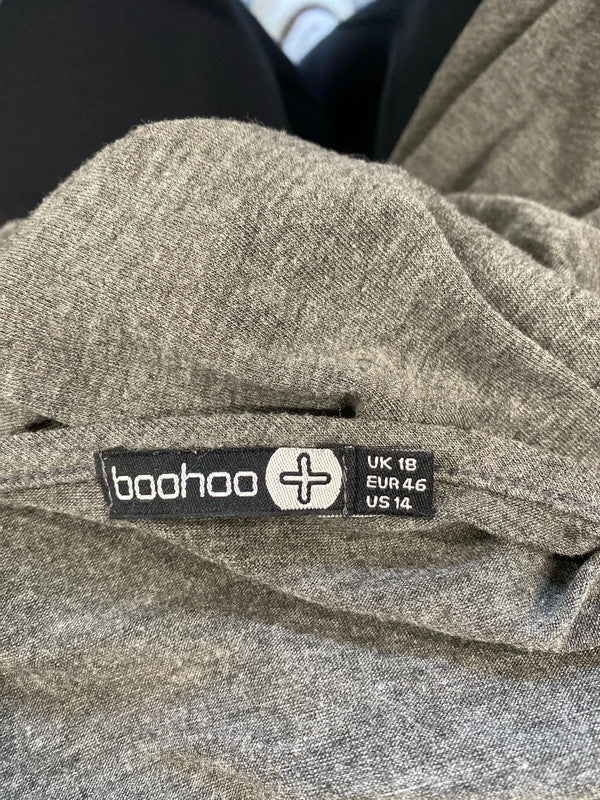 Fabulous Boohoo T shirt dress with shoulder cutouts uk 18 NC001