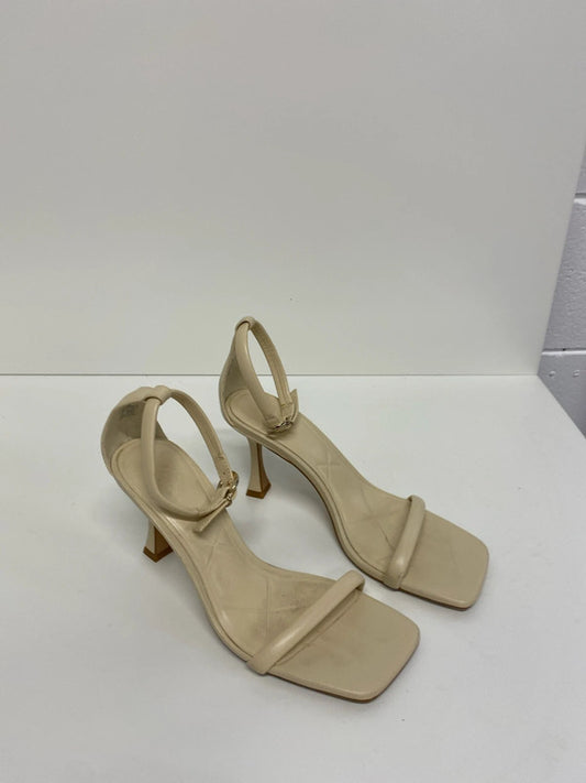 Fabulous Ankle strap cream heels UK6 events occasion KS002