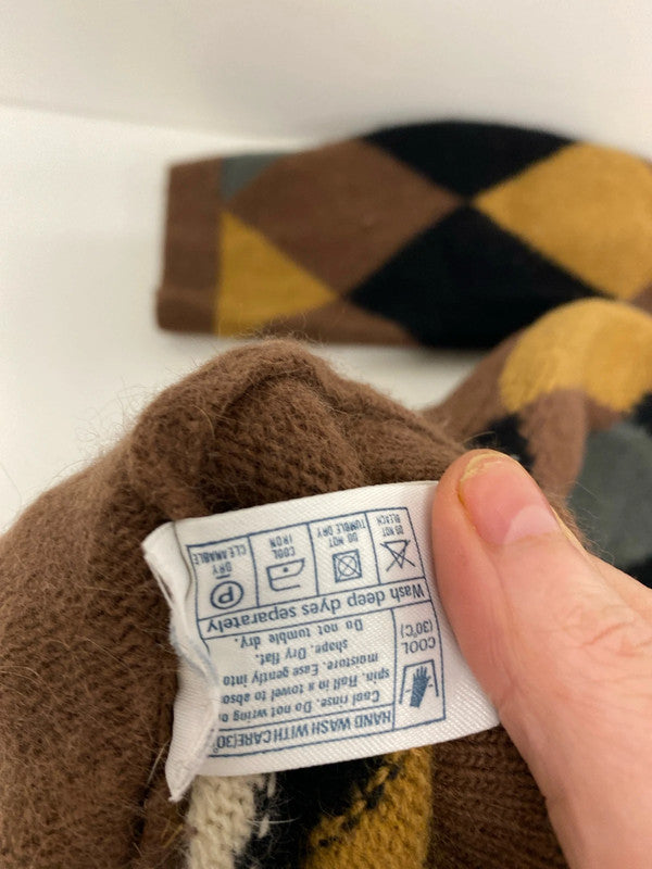 Fabulous vintage cardigan argyle pattern 70% Lambswool MM005