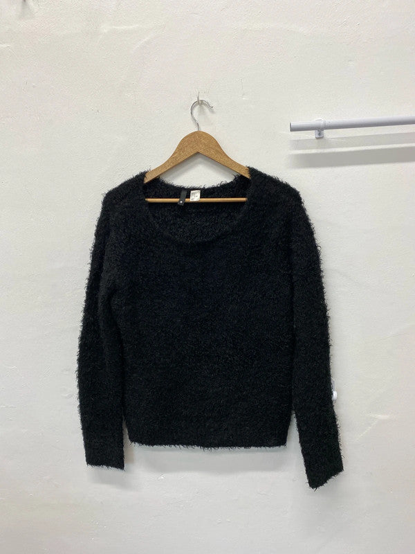 Fabulous H&M black fluffy jumper UkS classic LL003