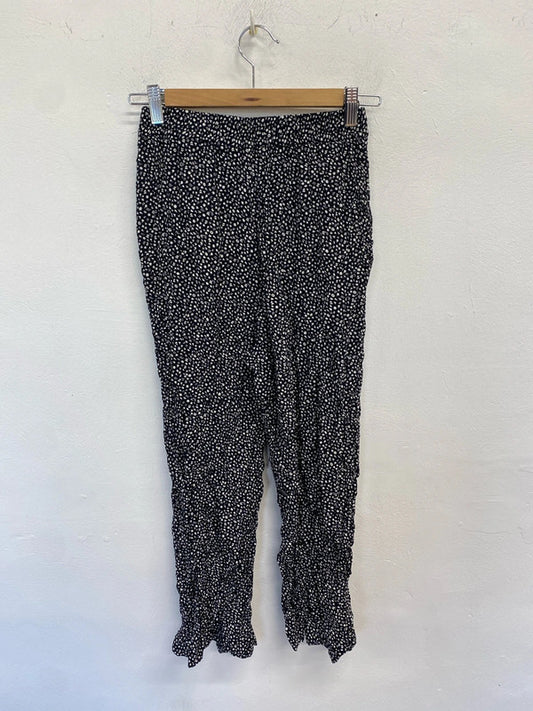 Lovely & other stories black white floral wide leg trouser cropped UK 8 RF001