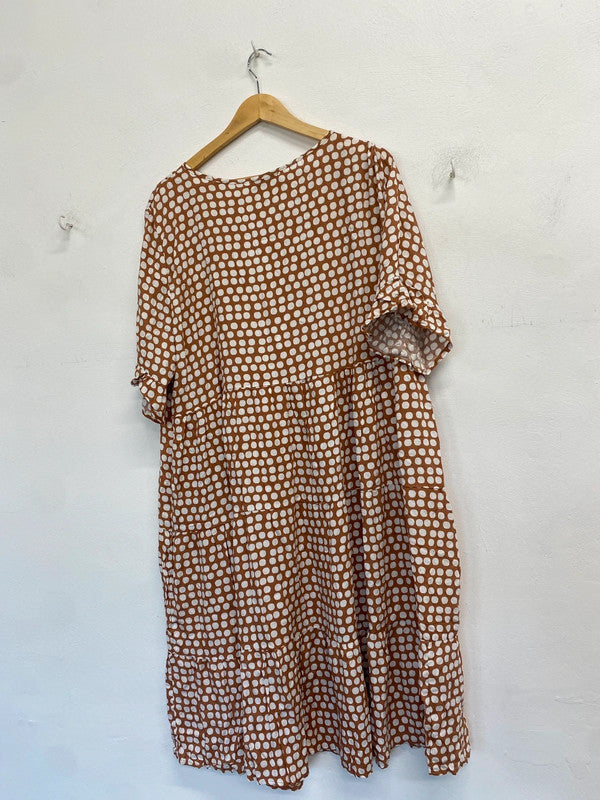 Lovely hourglass spotted brown smock dress nwt UK 20 IM001