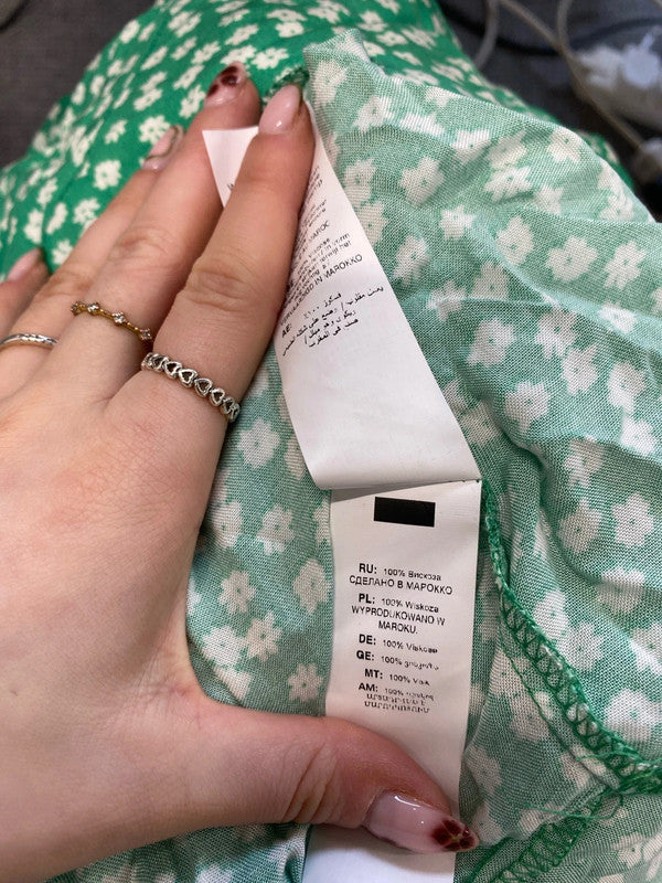 Lovely new look green white floral blouse UK 14 NN001