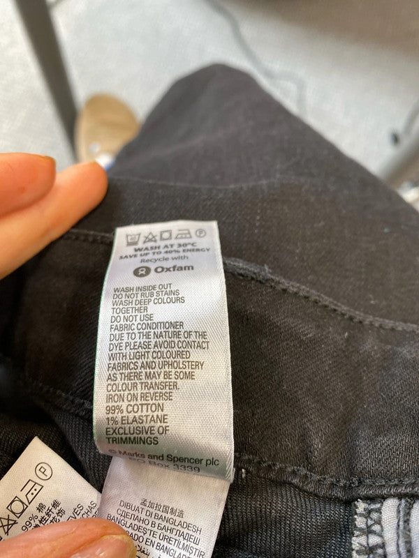 Fabulous Denim pencil skirt Uk12 classic LW005