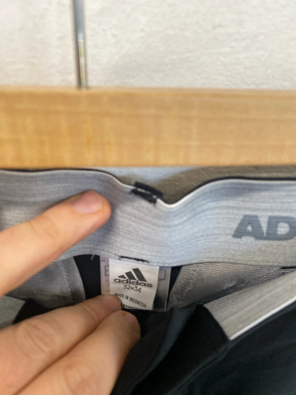 Classic Adidas black stretch golf trousers 32/34 long CN001