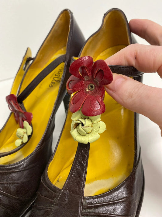 Lovely classic Whistles London leather T bar shoes UK6 LH002