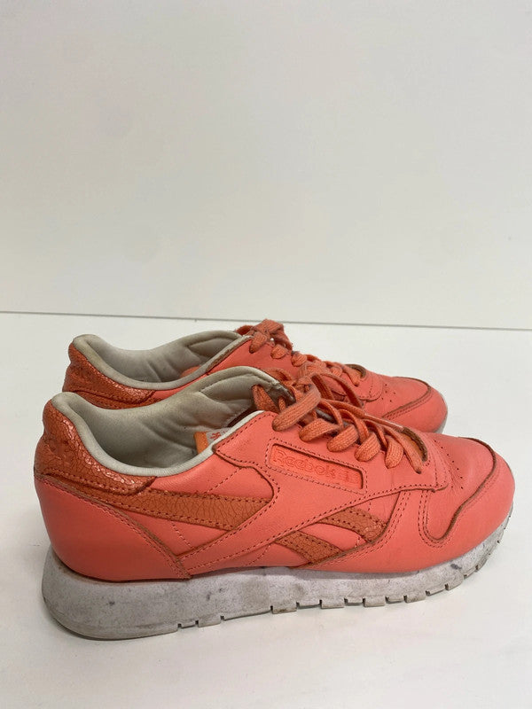 Fabulous Classic Reeboks coral leather trainers Uk4 GK002