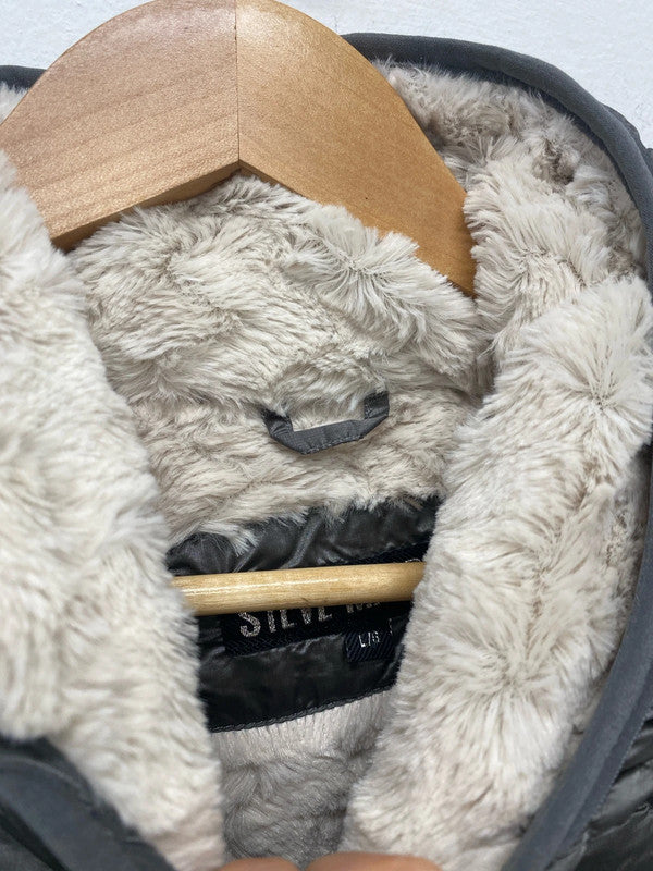 Fabulous Steve Madden silver quilted puffer jacket faux fur lining UkL (16) MW001